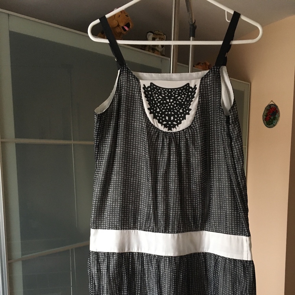 Dress - Picture 14 of 16